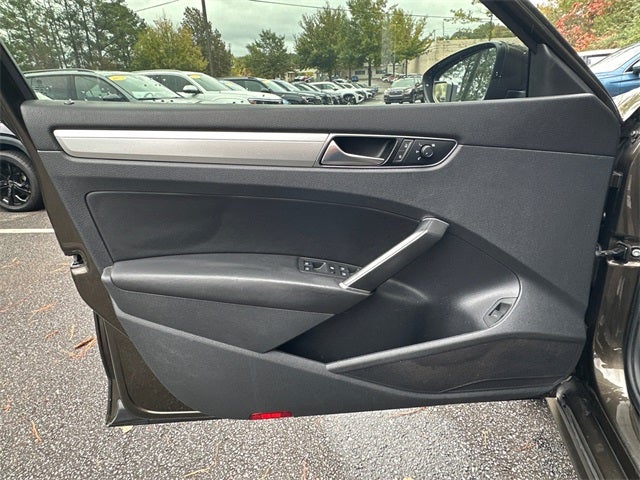 2019 Volkswagen Passat 2.0T Wolfsburg