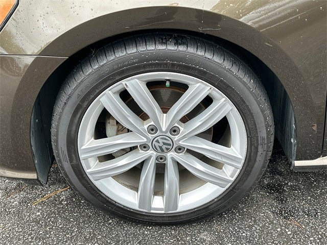 2019 Volkswagen Passat 2.0T Wolfsburg