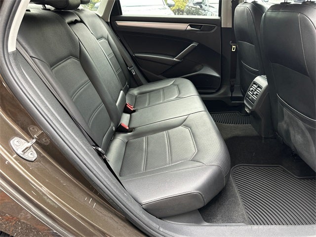 2019 Volkswagen Passat 2.0T Wolfsburg