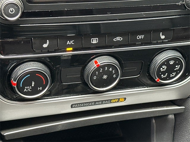 2019 Volkswagen Passat 2.0T Wolfsburg