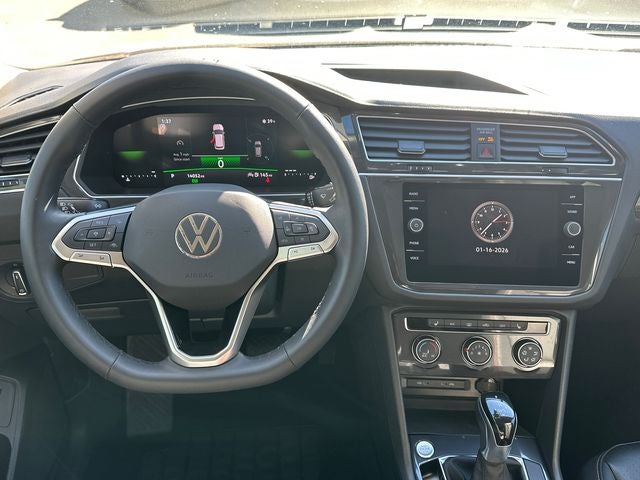 2024 Volkswagen Tiguan 2.0T SE