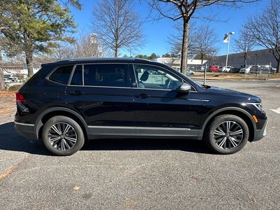 2024 Volkswagen Tiguan 2.0T SE