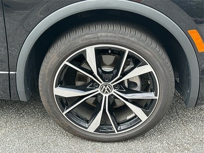 2024 Volkswagen Tiguan 2.0T SEL R-Line