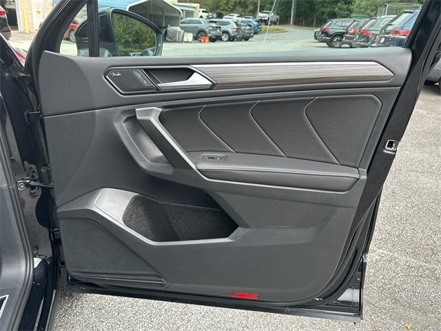 2024 Volkswagen Tiguan 2.0T SEL R-Line