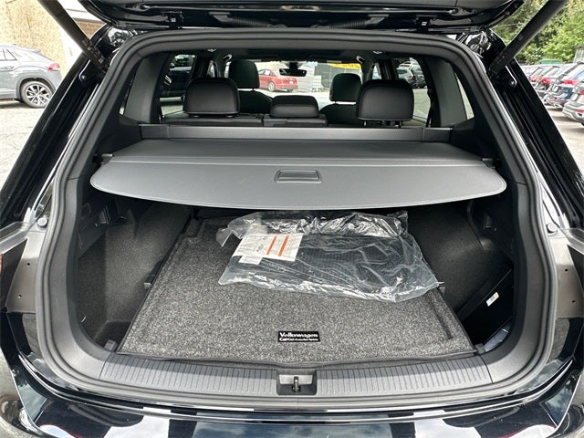 2024 Volkswagen Tiguan 2.0T SEL R-Line
