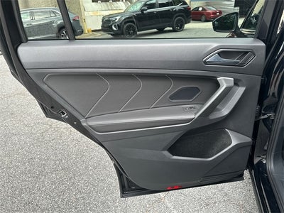 2024 Volkswagen Tiguan 2.0T SEL R-Line