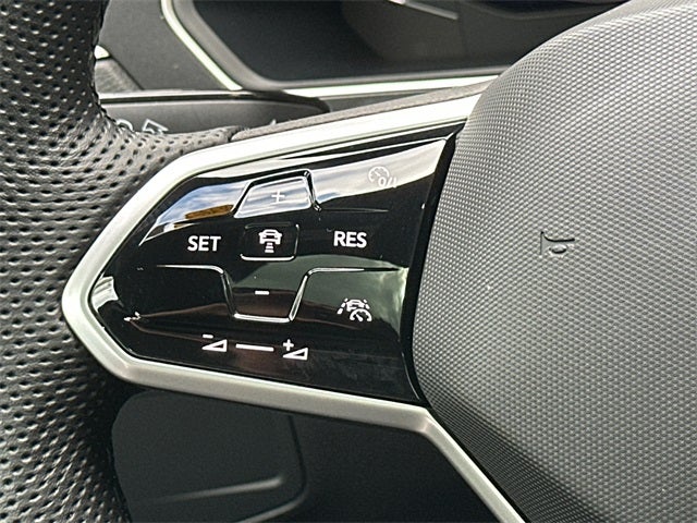 2024 Volkswagen Tiguan 2.0T SEL R-Line