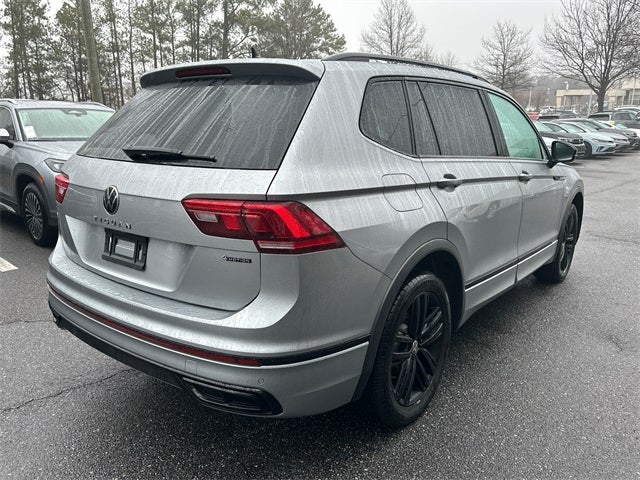 2022 Volkswagen Tiguan 2.0T SE R-Line Black