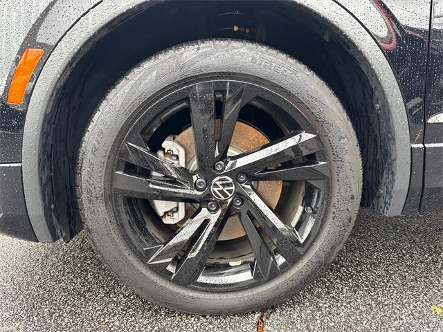 2024 Volkswagen Tiguan 2.0T SE R-Line Black