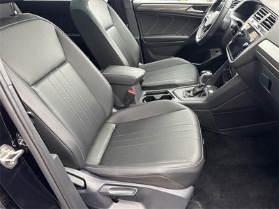 2024 Volkswagen Tiguan 2.0T SE R-Line Black