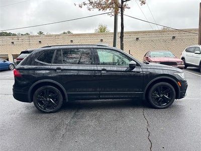 2024 Volkswagen Tiguan 2.0T SE R-Line Black