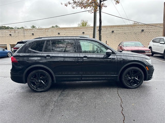 2024 Volkswagen Tiguan 2.0T SE R-Line Black