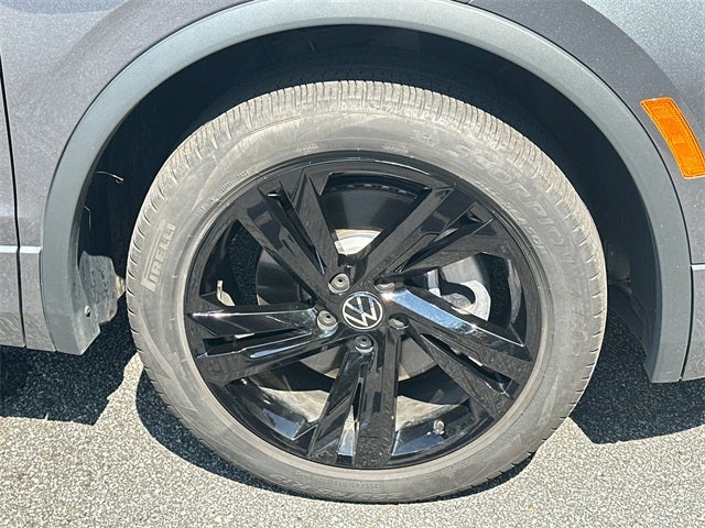 2024 Volkswagen Tiguan 2.0T SE R-Line Black