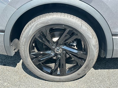 2024 Volkswagen Tiguan 2.0T SE R-Line Black
