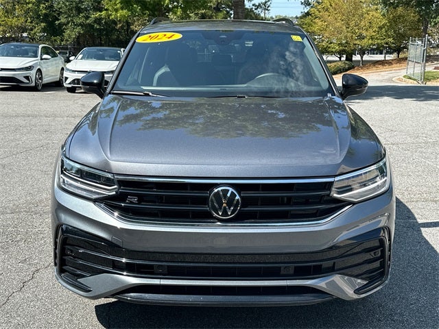 2024 Volkswagen Tiguan 2.0T SE R-Line Black