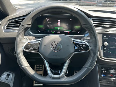 2024 Volkswagen Tiguan 2.0T SE R-Line Black