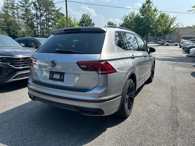 2023 Volkswagen Tiguan 2.0T SE R-Line Black