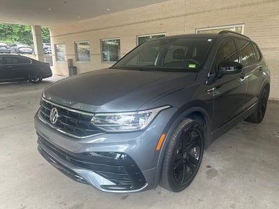 2024 Volkswagen Tiguan 2.0T SE R-Line Black