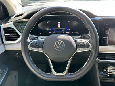 2025 Volkswagen Taos 1.5T SE