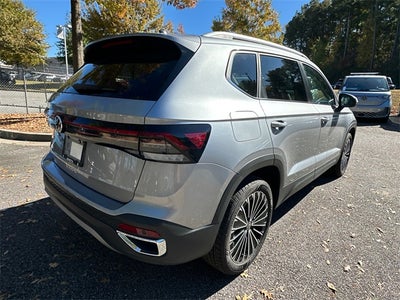 2025 Volkswagen Taos 1.5T SE