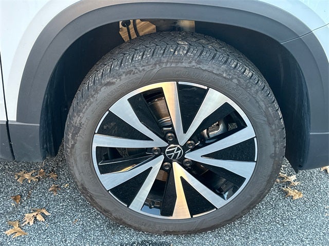 2024 Volkswagen Taos 1.5T SE