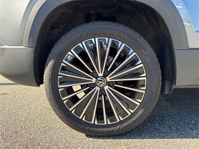 2025 Volkswagen Taos 1.5T SE