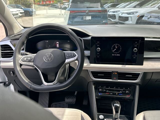 2025 Volkswagen Taos 1.5T SE