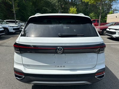 2025 Volkswagen Taos 1.5T SE