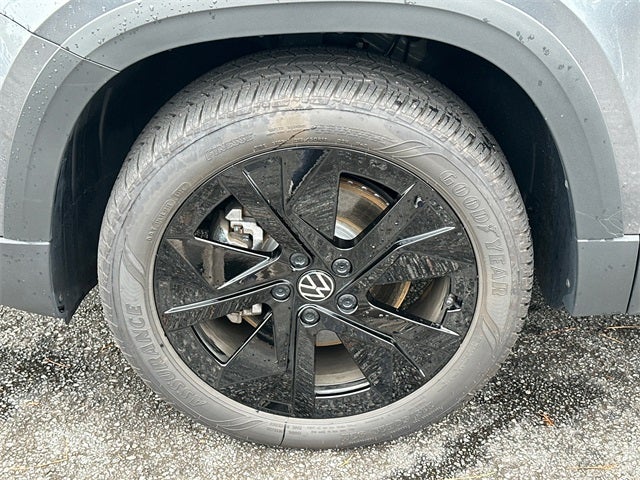 2025 Volkswagen Taos 1.5T SE