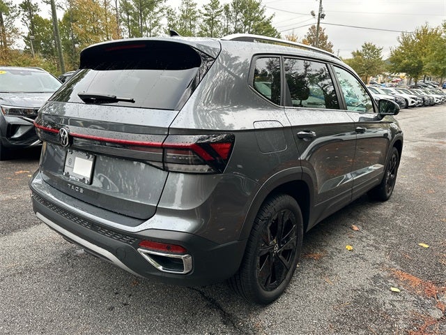 2025 Volkswagen Taos 1.5T SE