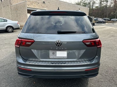 2024 Volkswagen Taos 1.5T SE