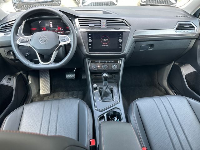 2024 Volkswagen Tiguan 2.0T Wolfsburg Edition