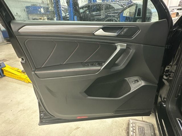 2024 Volkswagen Tiguan 2.0T Wolfsburg Edition