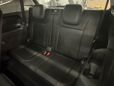 2024 Volkswagen Tiguan 2.0T Wolfsburg Edition