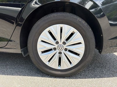 2019 Volkswagen Jetta Base