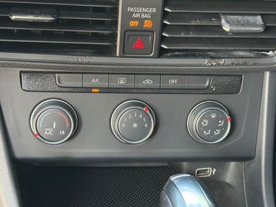 2019 Volkswagen Jetta Base