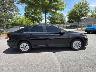 2019 Volkswagen Jetta Base