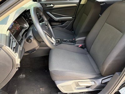 2019 Volkswagen Jetta Base