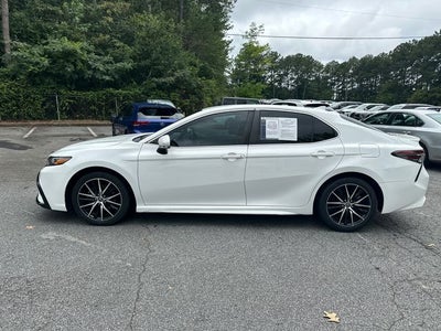 2022 Toyota Camry SE