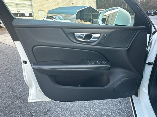 2021 Volvo S60 T6 Momentum