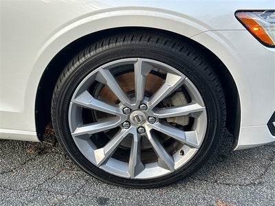 2021 Volvo S60 T6 Momentum