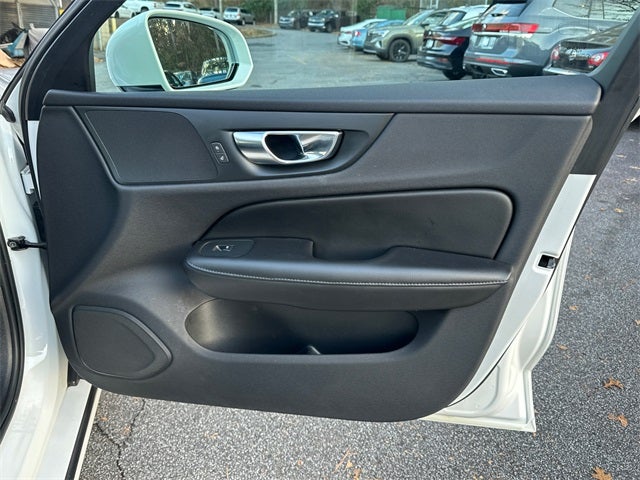 2021 Volvo S60 T6 Momentum