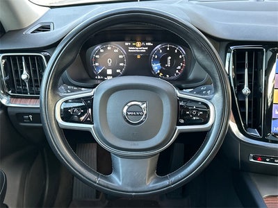 2021 Volvo S60 T6 Momentum