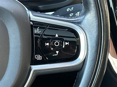 2021 Volvo S60 T6 Momentum