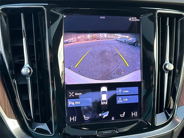 2021 Volvo S60 T6 Momentum