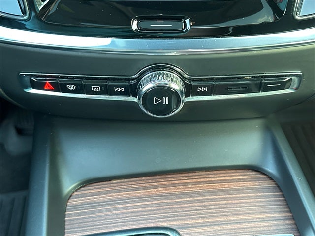 2021 Volvo S60 T6 Momentum