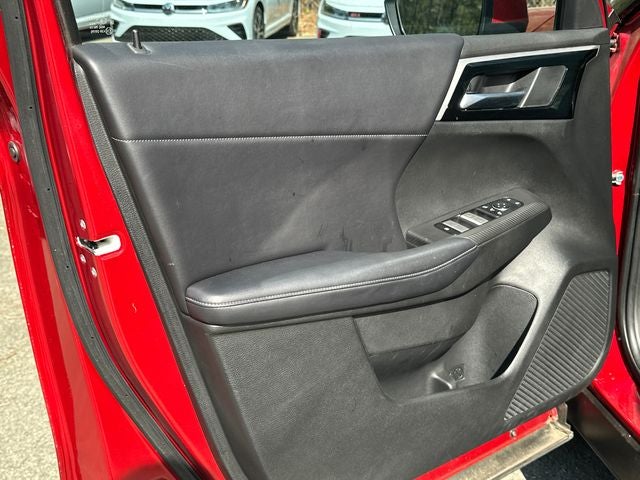 2023 Mitsubishi Outlander PHEV Base