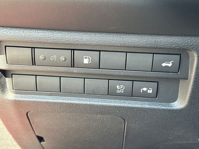 2023 Mitsubishi Outlander PHEV Base