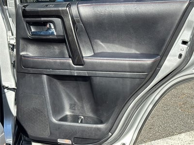 2022 Toyota 4Runner TRD Off-Road