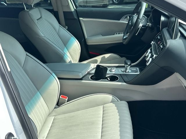 2021 Genesis G70 2.0T